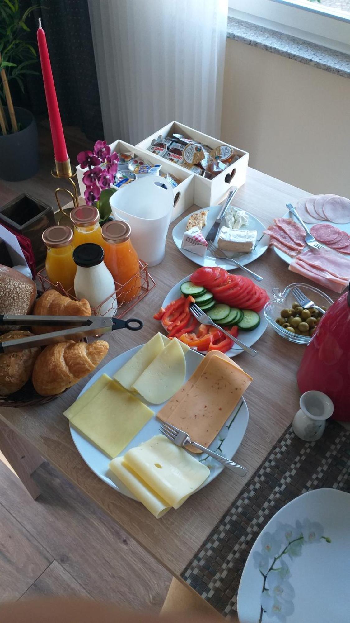 Moselina Gaestezimmer ซังก์อัลเดอกุนด์ ห้อง รูปภาพ